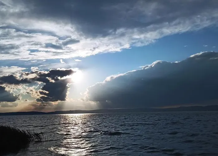 Sunshine 208 Балатонсарсо